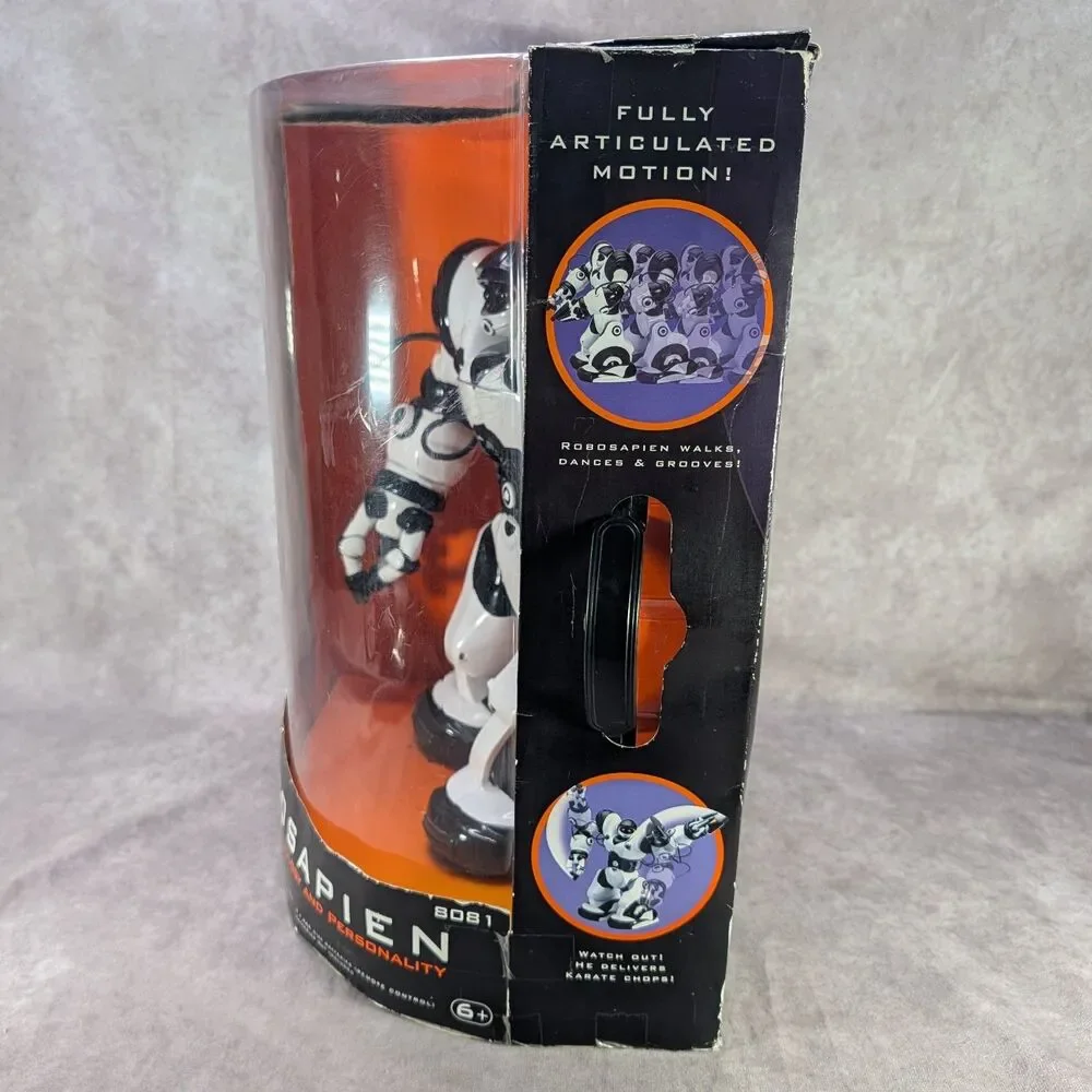 WowWee Robosapien Humanoid Robot Remote Control Model 8081 Tested In Box